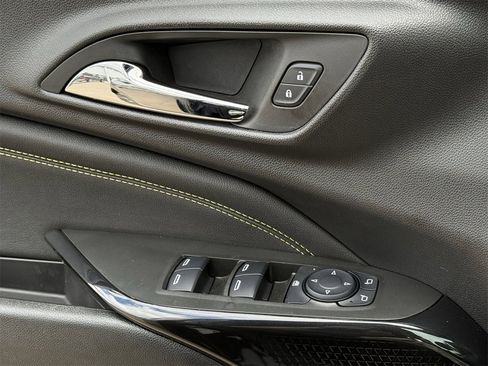 Certified 2025 Chevrolet Trax LT image 20