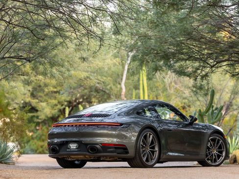 Used 2020 Porsche 911 Carrera 4S w/ Sport Package image 9