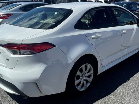 Used 2021 Toyota Corolla LE FWD image 6