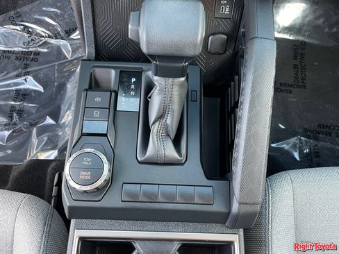 Certified 2025 Toyota 4Runner SR5 RWD image 31