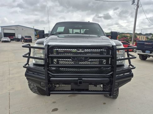 Used 2016 Ford F250 Lariat w/ Lariat Ultimate Package AWD/4WD image 3