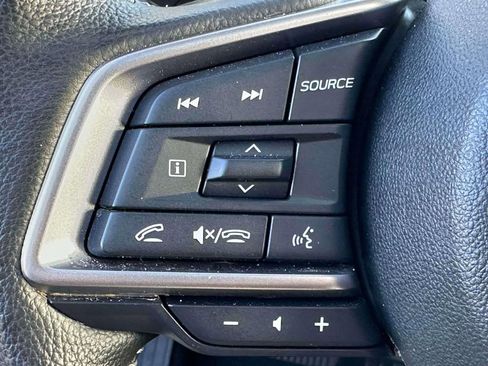 Certified 2025 Subaru Outback Limited image 20