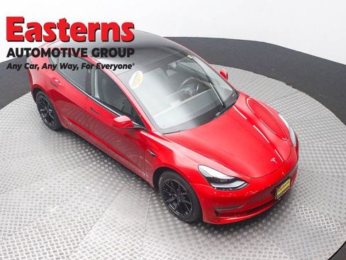 Used 2022 Tesla Model 3 Long Range AWD/4WD image 3