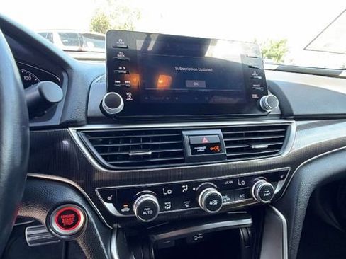 Used 2020 Honda Accord Sport image 25