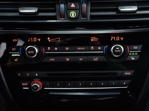 Used 2016 BMW X5 xDrive40e image 14