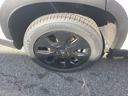 New 2026 Honda Pilot Black Edition image 10