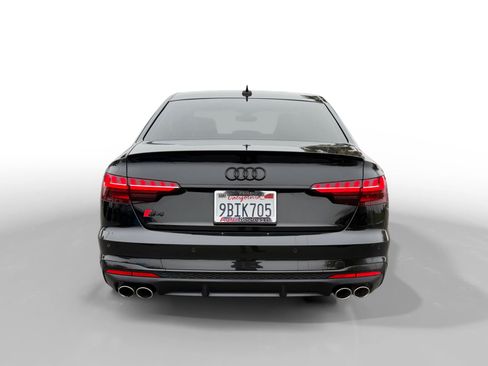 Used 2022 Audi S4 Premium Plus w/ Premium Plus Package image 4