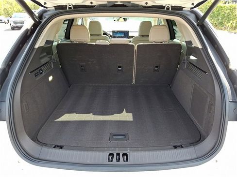 Certified 2022 Lincoln Nautilus Reserve w/ Equipment Group 201A image 29