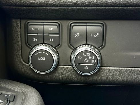 Used 2023 GMC Yukon XL Denali w/ LPO, Floor Liner Package image 28