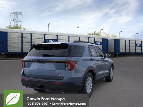 New 2026 Ford Explorer Active AWD/4WD image 8