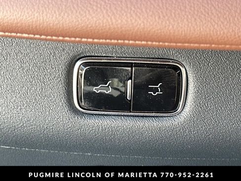 New 2026 Lincoln Navigator L Reserve AWD/4WD image 36