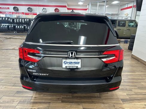 Used 2021 Honda Odyssey EX-L image 4