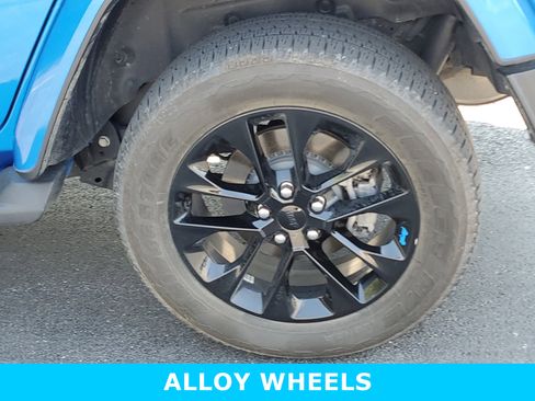 Used 2022 Jeep Wrangler Unlimited Sahara image 9