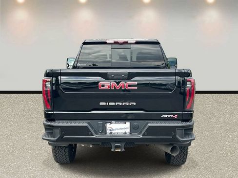Used 2024 GMC Sierra 2500 AT4 w/ AT4 Premium Plus Package AWD/4WD image 6