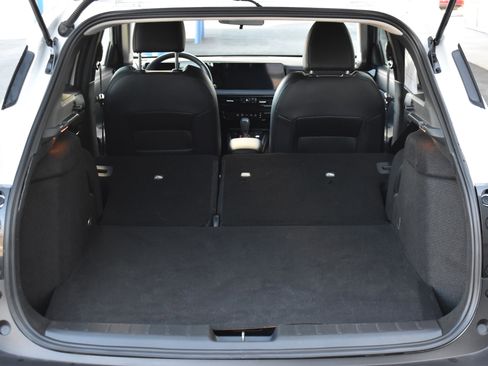 Used 2025 Nissan Kicks SR image 10