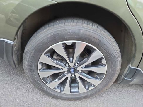 Used 2017 Subaru Outback 2.5i Limited image 4