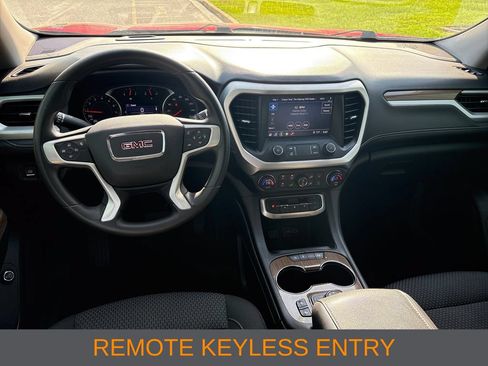 Used 2022 GMC Acadia SLE w/ Driver Convenience Package FWD image 5