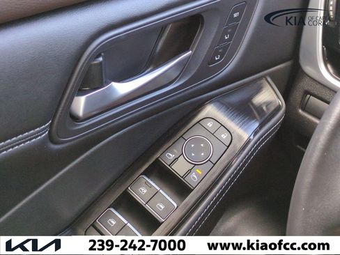 Used 2023 Nissan Rogue SL image 24