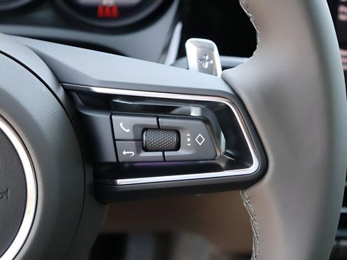 New 2025 Porsche Macan image 29