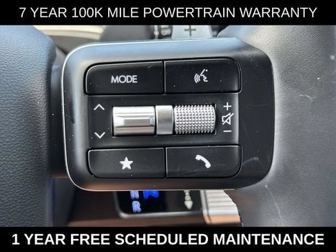 Used 2025 Hyundai Santa Fe SEL AWD/4WD image 25