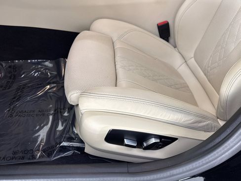 Used 2023 BMW 530i w/ Convenience Package RWD image 15
