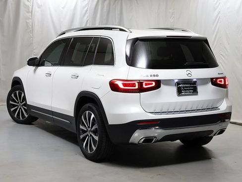 Certified 2023 Mercedes-Benz GLB 250 4MATIC image 9