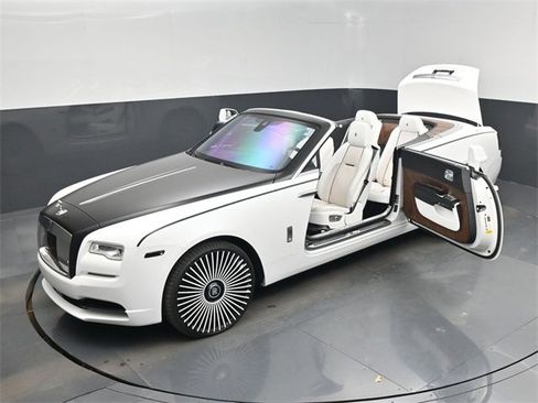 Used 2016 Rolls-Royce Dawn image 76