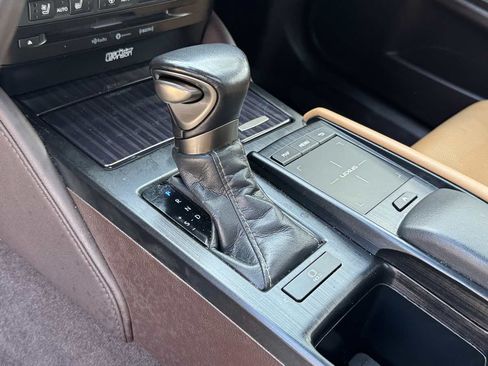 Used 2021 Lexus ES 350 w/ Accessory Package FWD image 26