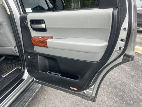 Used 2008 Toyota Sequoia Platinum image 43