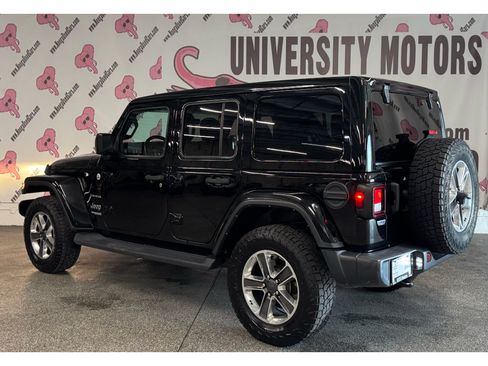 Used 2022 Jeep Wrangler Unlimited Sahara AWD/4WD image 12