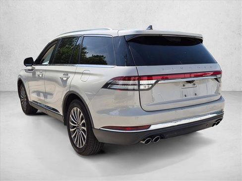 Used 2023 Lincoln Aviator 2WD w/ Premium Package image 7
