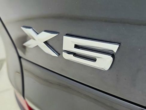 Used 2023 BMW X5 sDrive40i w/ M Sport Package image 17