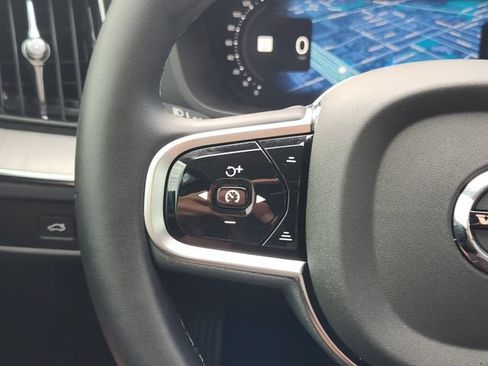 Used 2025 Volvo XC60 B5 Ultra w/ Protection Package Premier AWD/4WD image 31