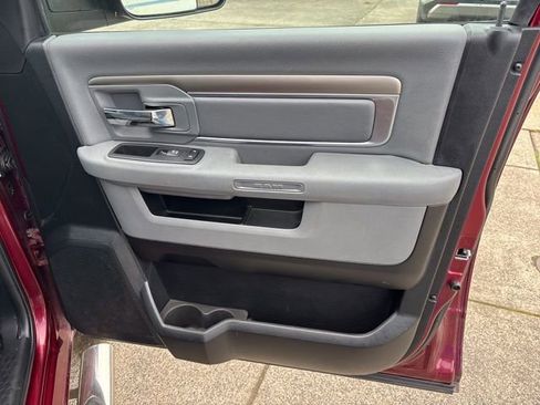 Used 2017 RAM 1500 Big Horn image 33