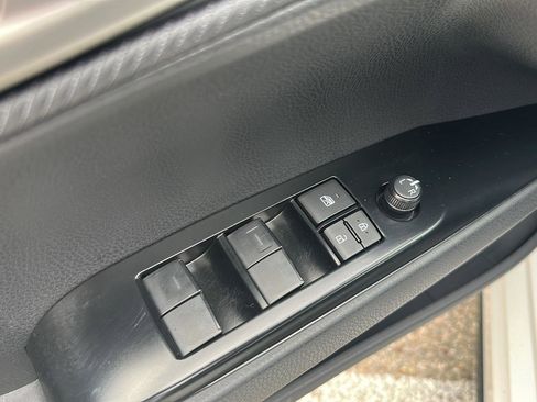 Used 2026 Toyota Camry SE image 21