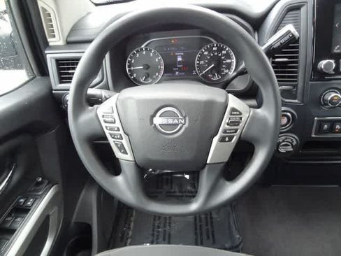 Used 2023 Nissan Titan SV AWD/4WD image 10