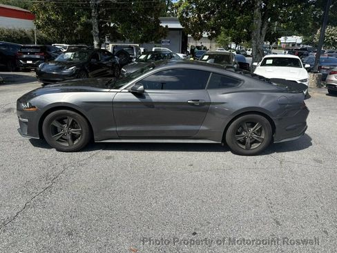 Used 2020 Ford Mustang Coupe RWD image 5