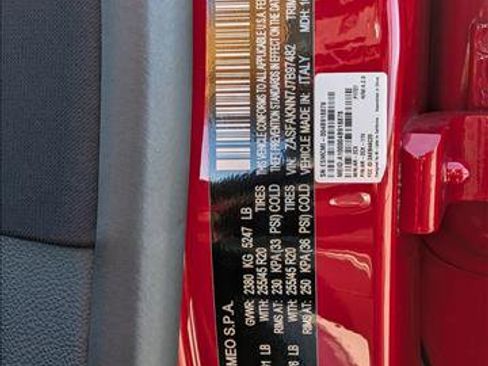 Used 2018 Alfa Romeo Stelvio Ti Sport image 16