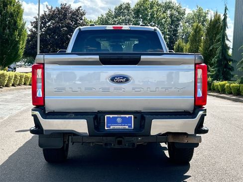 Used 2023 Ford F350 XLT image 5