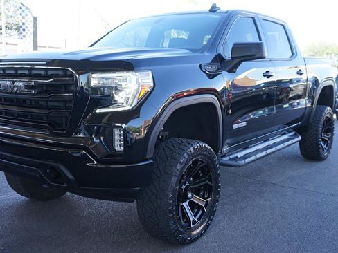 Used 2020 GMC Sierra 1500 Elevation w/ X31 Off-Road Package AWD/4WD image 7
