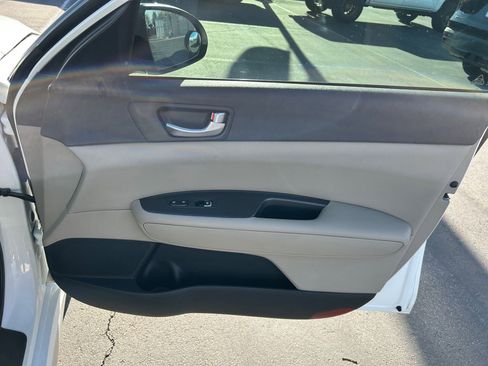 Used 2017 Kia Optima Premium image 26