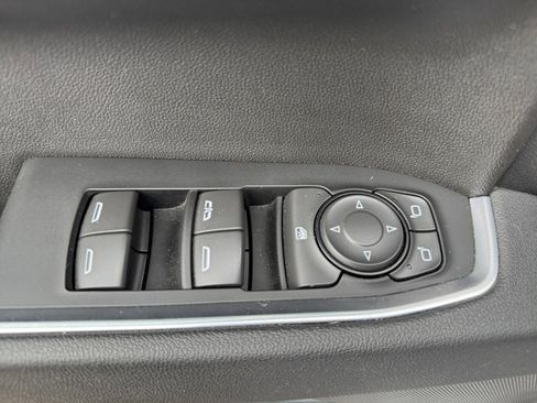 Used 2025 Chevrolet Silverado 1500 LT image 13