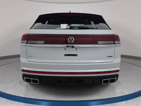 Used 2024 Volkswagen Atlas Cross Sport SEL R-Line image 6