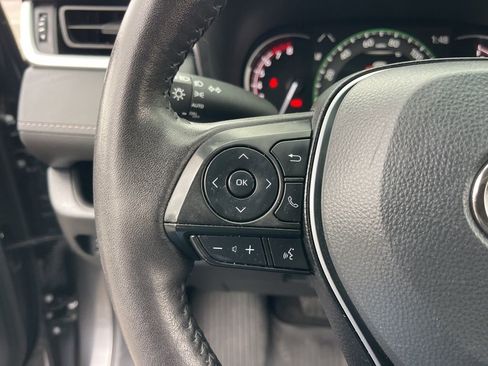 Used 2025 Toyota RAV4 XLE w/ Convenience Package image 17