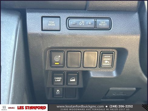 Used 2022 Nissan Frontier SV w/ SV Premium Package image 28