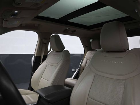 Used 2021 Ford Explorer Platinum w/ Equipment Group 601A image 11