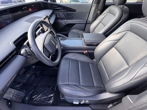 Used 2025 Lincoln Nautilus Premier w/ Equipment Group 102A image 18