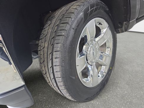 Used 2018 Chevrolet Silverado 1500 LTZ w/ Sport Package AWD/4WD image 31