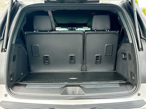 Used 2025 Cadillac Escalade Sport w/ LPO, Floor Liner Package AWD/4WD image 29