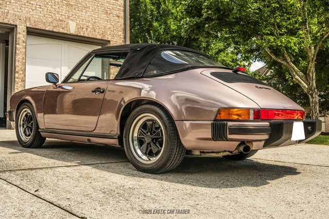 Used 1988 Porsche 911 Carrera RWD image 16
